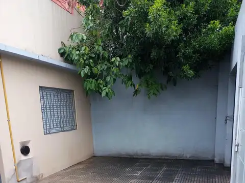 Casa en Alquiler en Caseros, $ 1.400.000