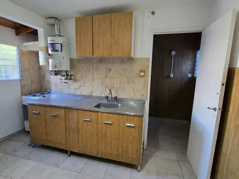 Alquiler PH 2 ambientes 27m2, Villa Adelina