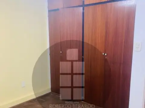 1ro De Mayo 574 , Piso 1