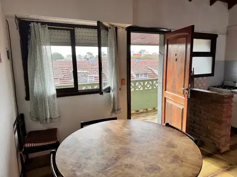 Departamento en Alquiler en Villa Gesell, $ 420.000
