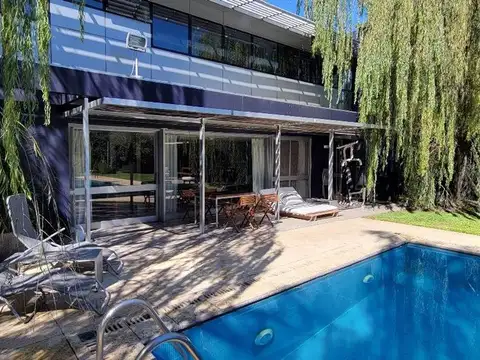 Casa en Venta en Don Torcuato, USD 385.000
