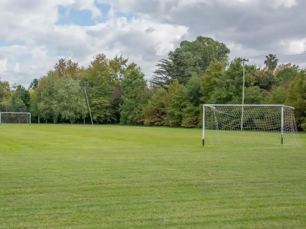 Actividades deportivas futbol, paddle, tenis en Altos del Pilar