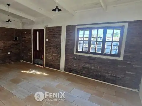 Casa 4 ambientes con 1 baño