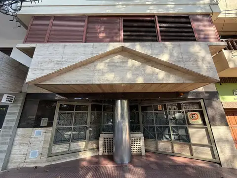 VENTA DE PISO SOBRE BOULEVARD GALVEZ 2013