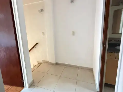 Depto Tipo Casa en Alquiler 25 años