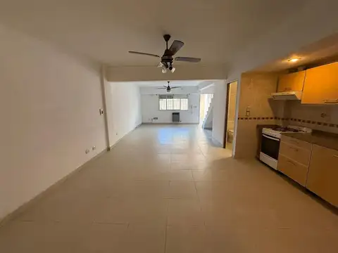 Depto Tipo Casa en Alquiler de 2 dormitorios
