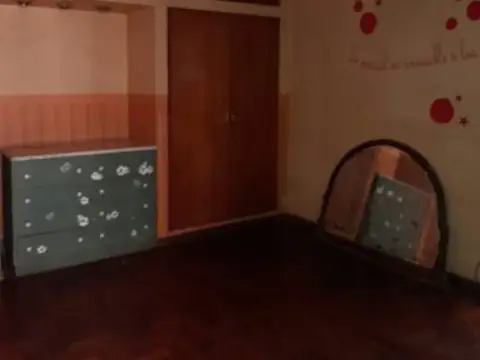 PH de 4 ambientes contrafrente con patio, jardin y parrilla  en Villa Lugano