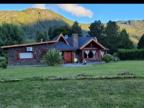 Pueblo Ranch, hermosa casa. OPORTUNIDAD!