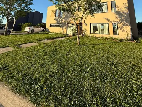 SAN SEBASTIAN area 9 200