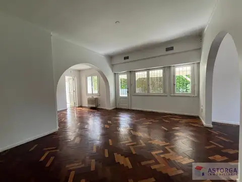 Casa en Alquiler en Martínez Vías / Libertador, USD 3.200