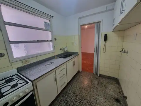 VENTA 2 AMB EN RECOLETA