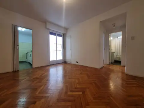 VENTA 2 AMB EN RECOLETA