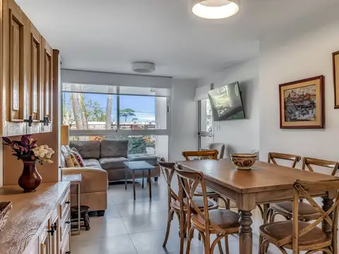 Departamento en Venta en Playa Mansa, USD 250.000