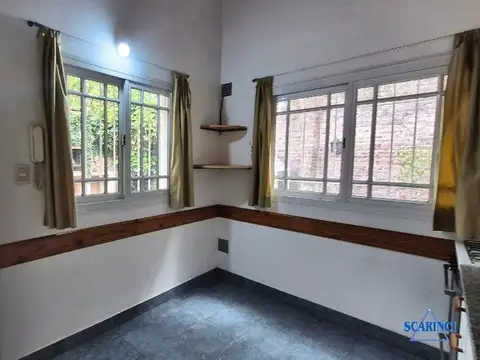 Depto Tipo Casa en Alquiler en Santos Lugares, $ 1.100.000