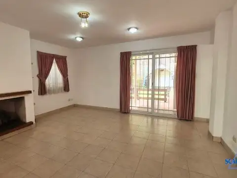 Depto Tipo Casa en Alquiler de 4 ambientes