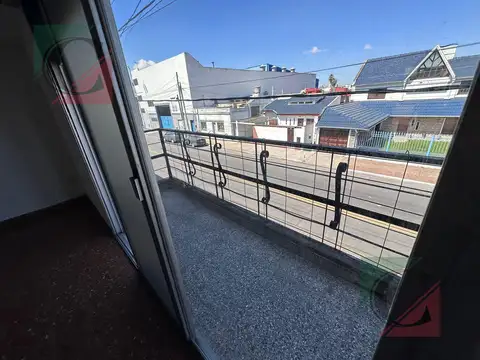 Depto Tipo Casa en Alquiler de 2 dormitorios