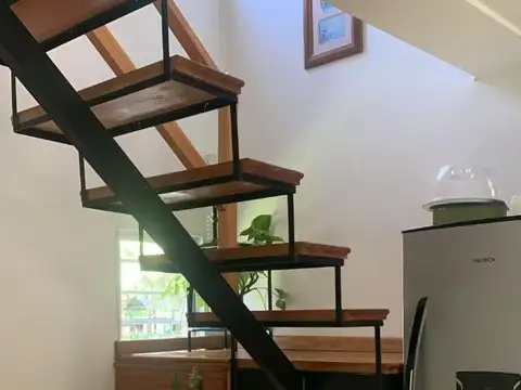 Depto Tipo Casa 4 ambientes con 2 baños