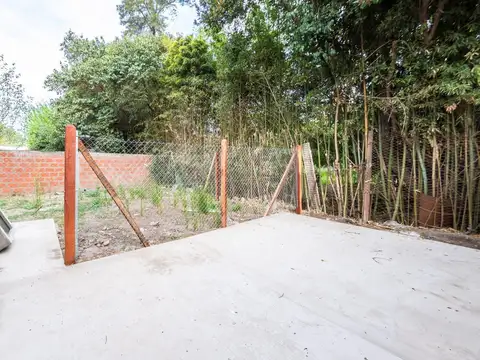 Depto Tipo Casa 2 ambientes con 1 baño