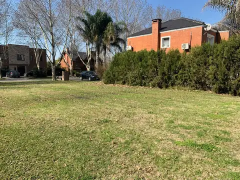 VENTA LOTE 800 M2 CENTRAL BARRIO SAUSALITO PILAR