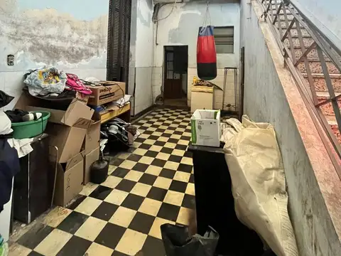 Casa a refacciones o demoler lote 8,66 x 18