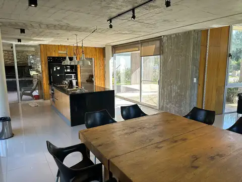 Casa Venta Haras del Sur - 4 ambientes - Piscina