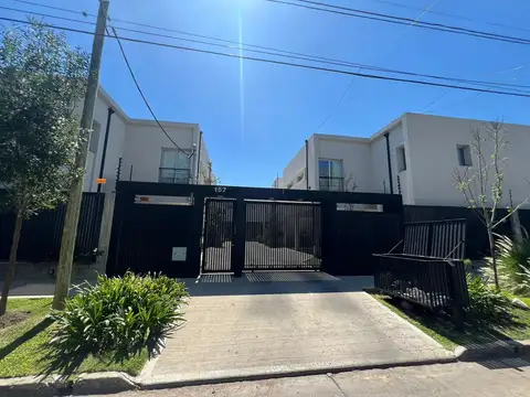 Casa 4 ambientes en venta en Ituzaingo