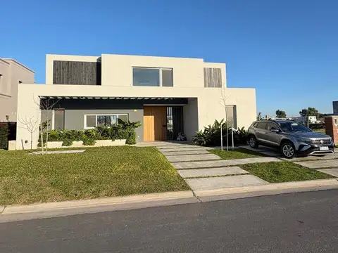 Casa en Alquiler Temporal en Don Torcuato, Partido de Tigre