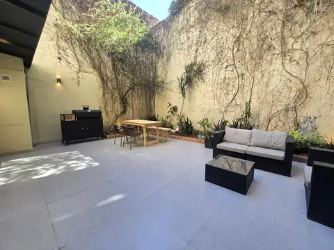 PH en venta - 3 ambientes - 2 dormitorios - Patio con sol