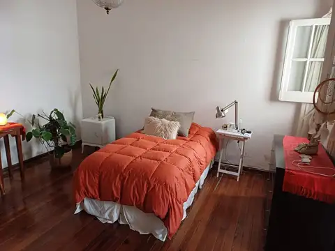 Depto Tipo Casa en Venta 52 años