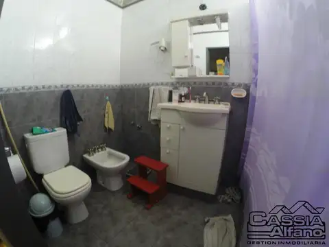 Depto Tipo Casa 4 ambientes con 2 baños