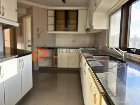 Departamento en Alquiler en La Lucila Libertador / Rio, USD 4.000