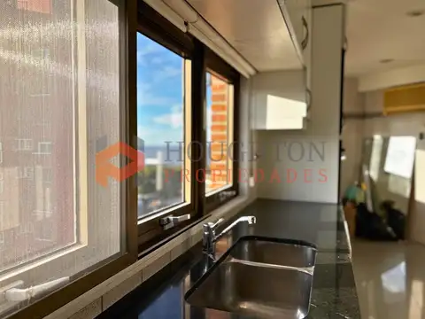Departamento en Alquiler con 2 cocheras