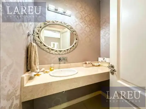 EXCELENTE Casa en La Lomada De Pilar