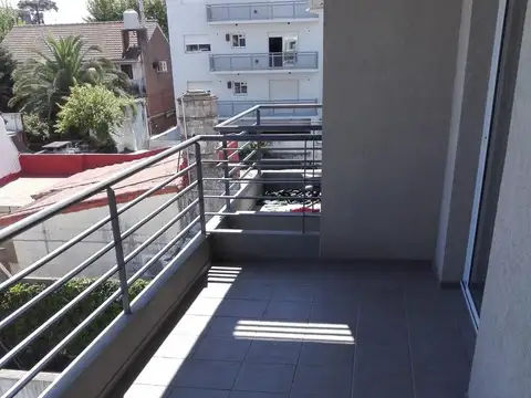 Departamento en Alquiler con 1 cochera