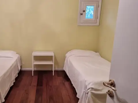 Casa 7 ambientes con 5 baños