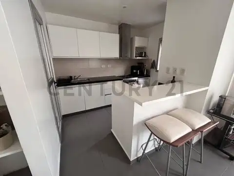 Venta Dúplex de 2 Dormitorios + escritorio en Gonnet
