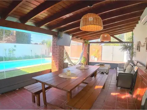 CASA 3 AMBIENTES VENTA ITUZAINGO C/ PILETA PERMUTA
