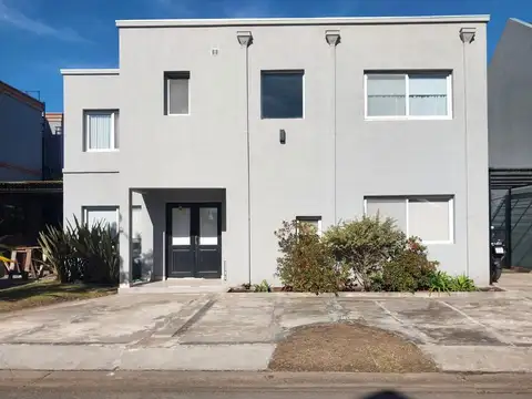 Casa en venta, Barrio Los Ceibos, rincon de milberg. 5 ambientes
