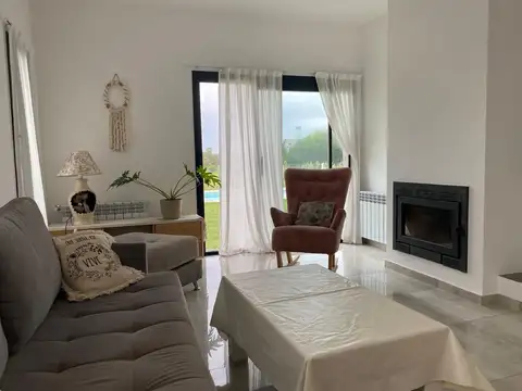 Casa en Venta en Horizontes al Sur, USD 248.000