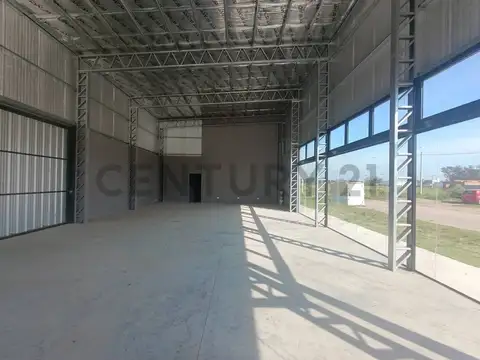 EXCELENTE GALPÓN EN VENTA EN RAFAELA, BARRIO LOS ARCES