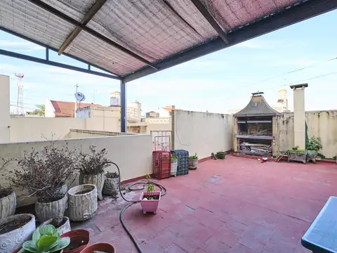 Casa 6 ambientes con 3 baños