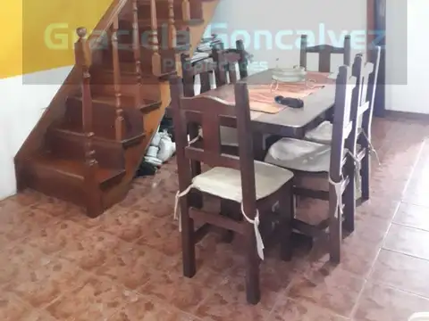 Casa en Venta en Olivos Maipu/Uzal, USD 120.000