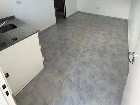 Depto Tipo Casa en Alquiler en Munro, $ 350.000