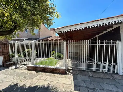 VIVIENDA MULTIFAMILIAR A REFACCIOANR EN VENTA - HAEDO