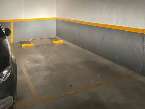 Cochera en venta - 18Mts2 - Balvanera