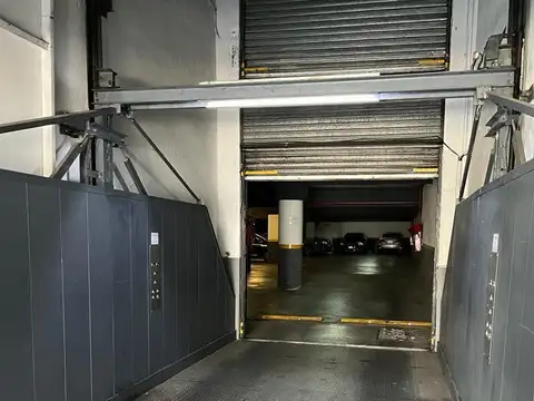Cochera en venta - 18Mts2 - Balvanera