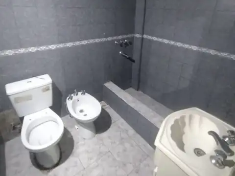 Depto Tipo Casa en Alquiler 35 años