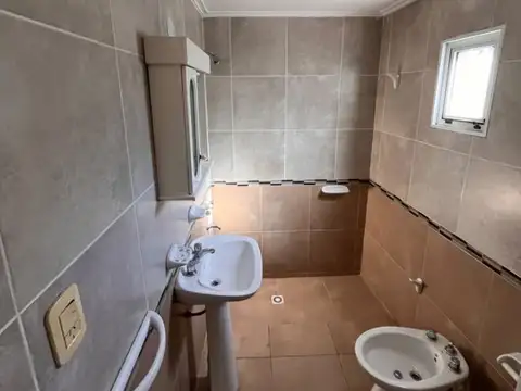 Depto Tipo Casa 2 ambientes con 1 baño