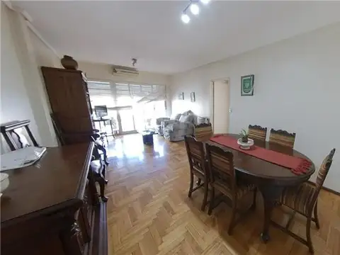 Almirante Brown al 2400