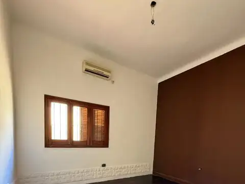 Avenida Peron 1100